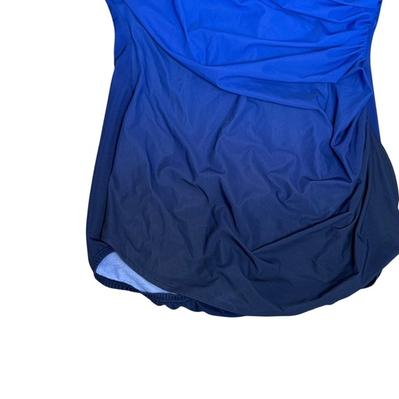 Lands’ End SlenderSuit Tummy Control Skirted 1 Piece Swimsuit Blue Ombré 12D - Picture 6 of 13